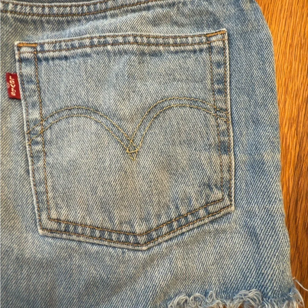 Levi's Light Blue Jean Cut-offs W 29‎